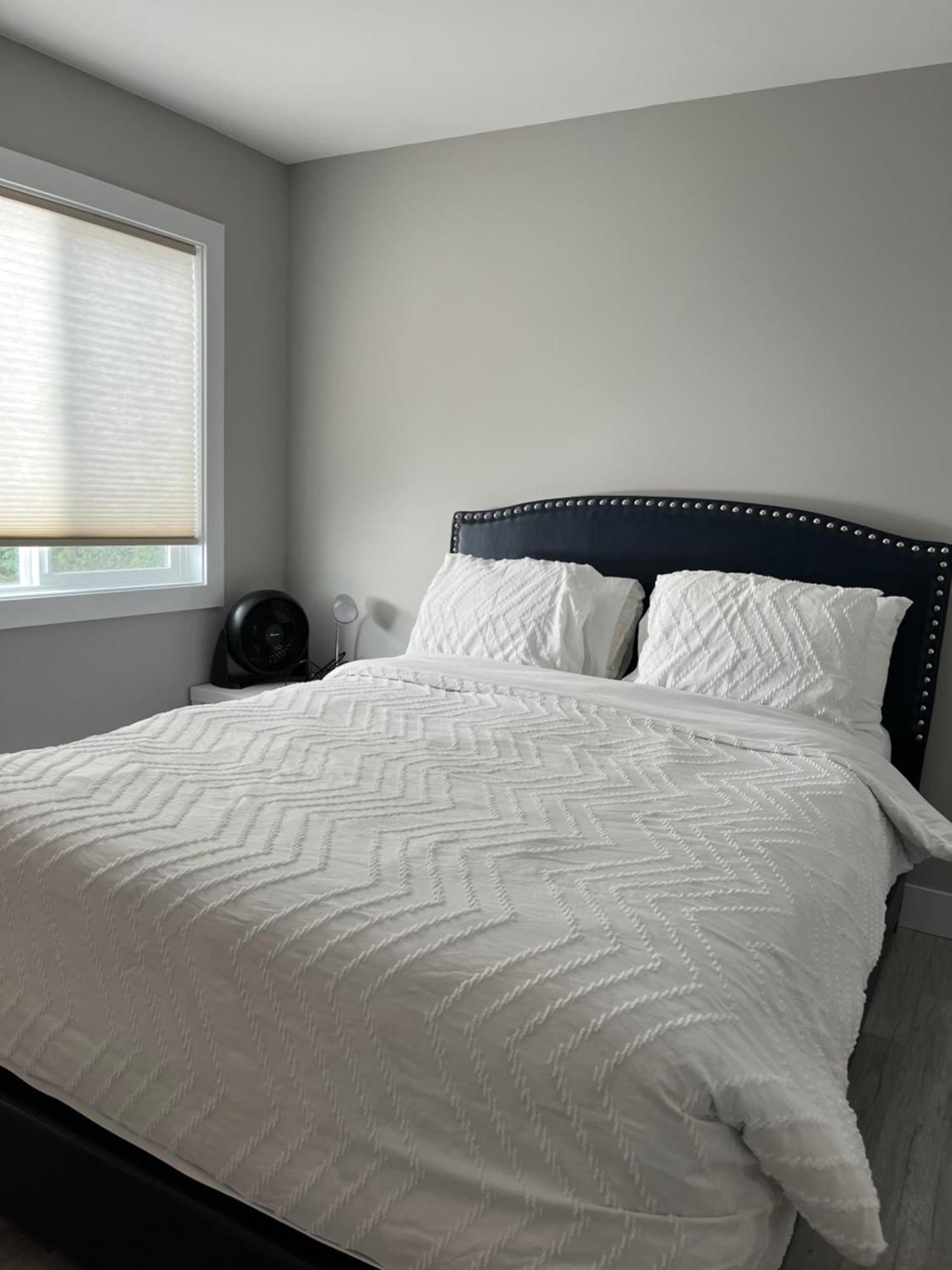 Dugg Bed And Breakfast Victoria Room photo